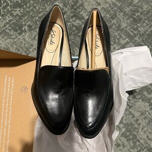 Life Stride Black Women's Flats